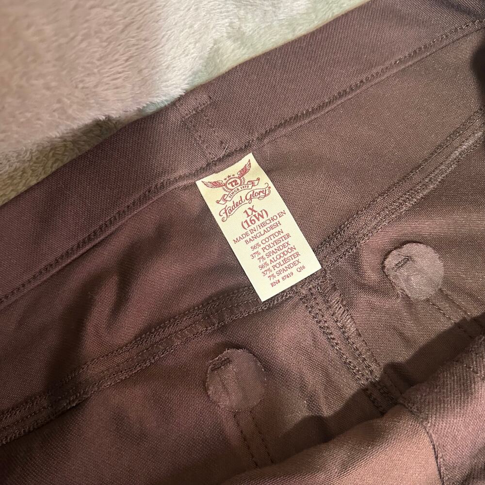 Bundle Women’s Size 16 Pants White Cargo Capris + Brown Straight Leg Pants - Picture 12 of 16